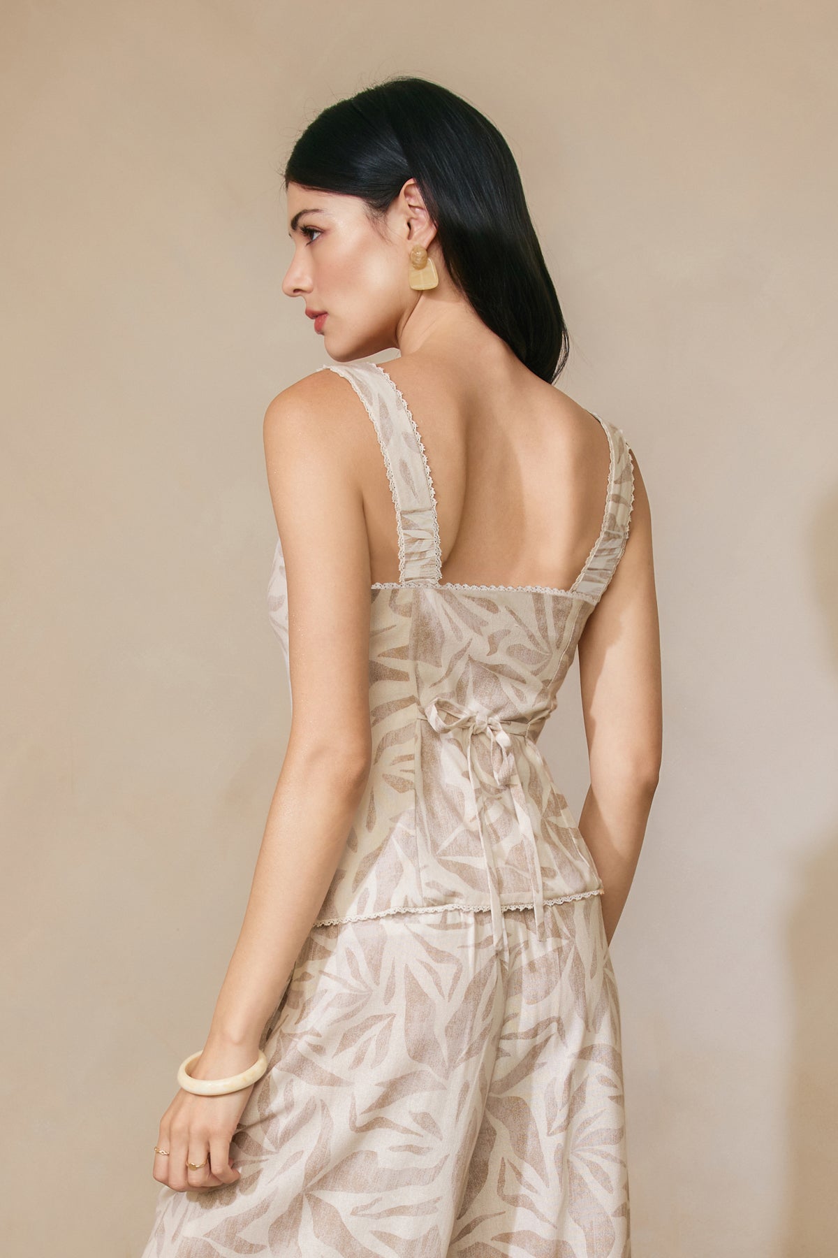 Dress Forum - Driftwood Dreams Lace Trim Folder Over Tank Top