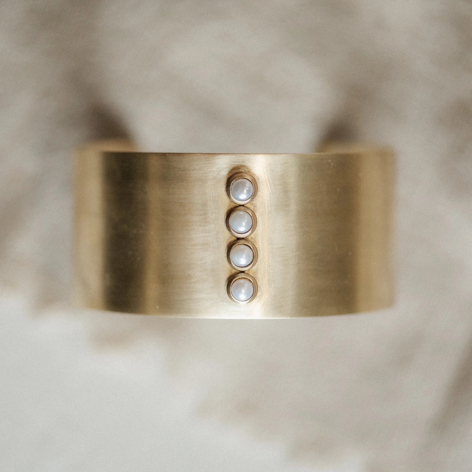 ABSAROKA CUFF PEARL image 0