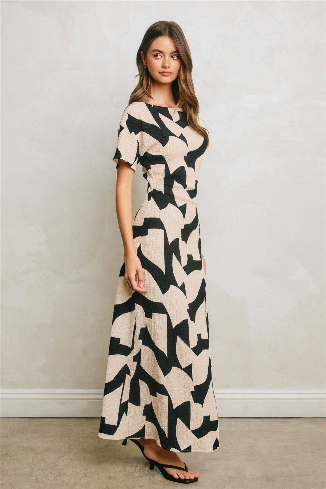 Dress Forum - Abstract Short Sleeve Side Ruched Maxi Dress