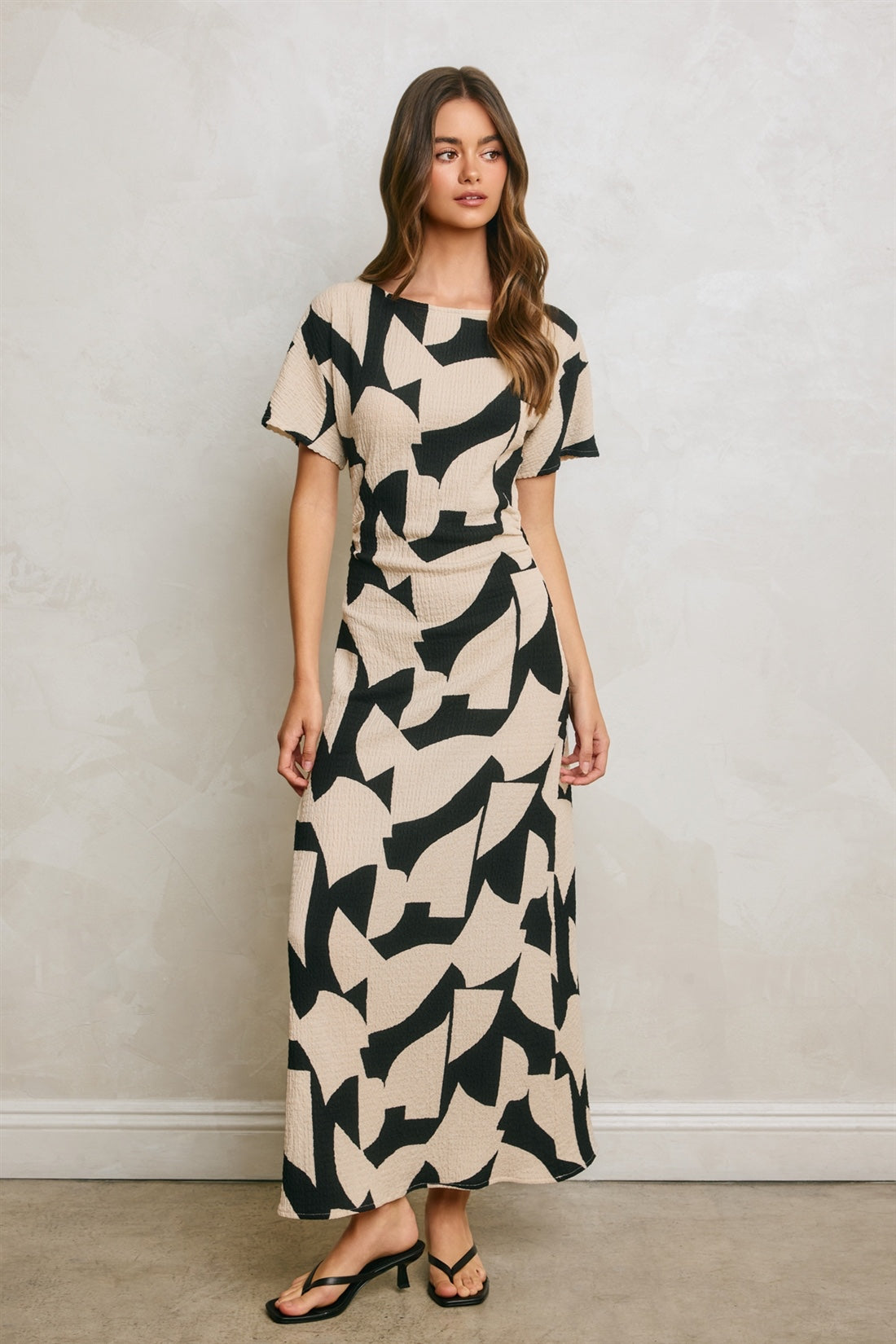 Dress Forum - Abstract Short Sleeve Side Ruched Maxi Dress