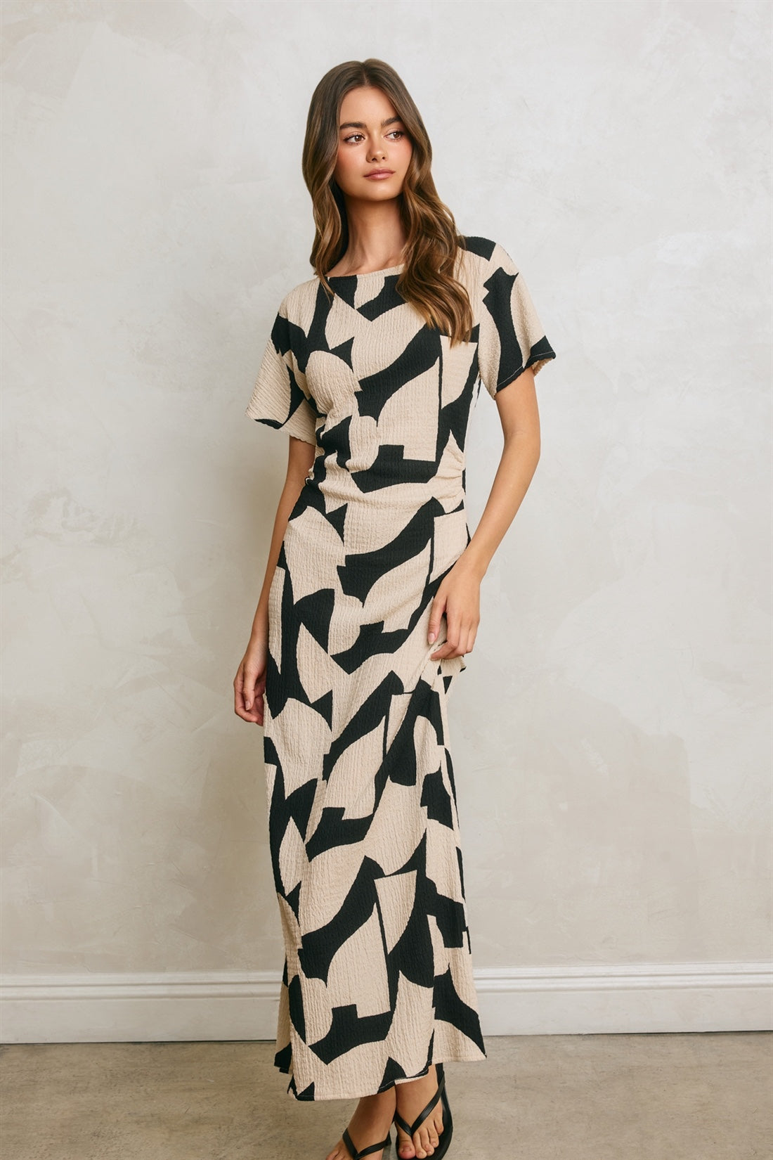 Dress Forum - Abstract Short Sleeve Side Ruched Maxi Dress
